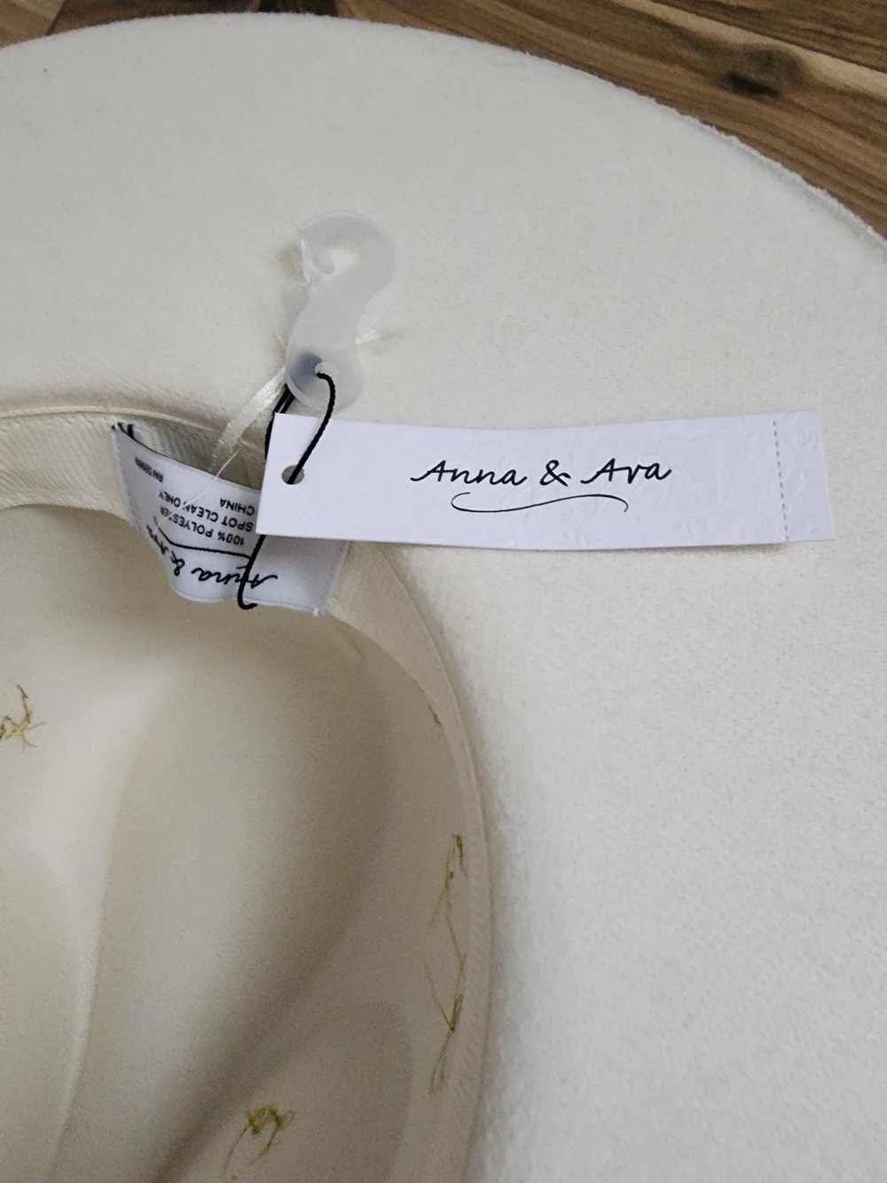 NWT Anna & Ava Ivory Cowboy Hat Gold Starburst Western Wide Brim S/M